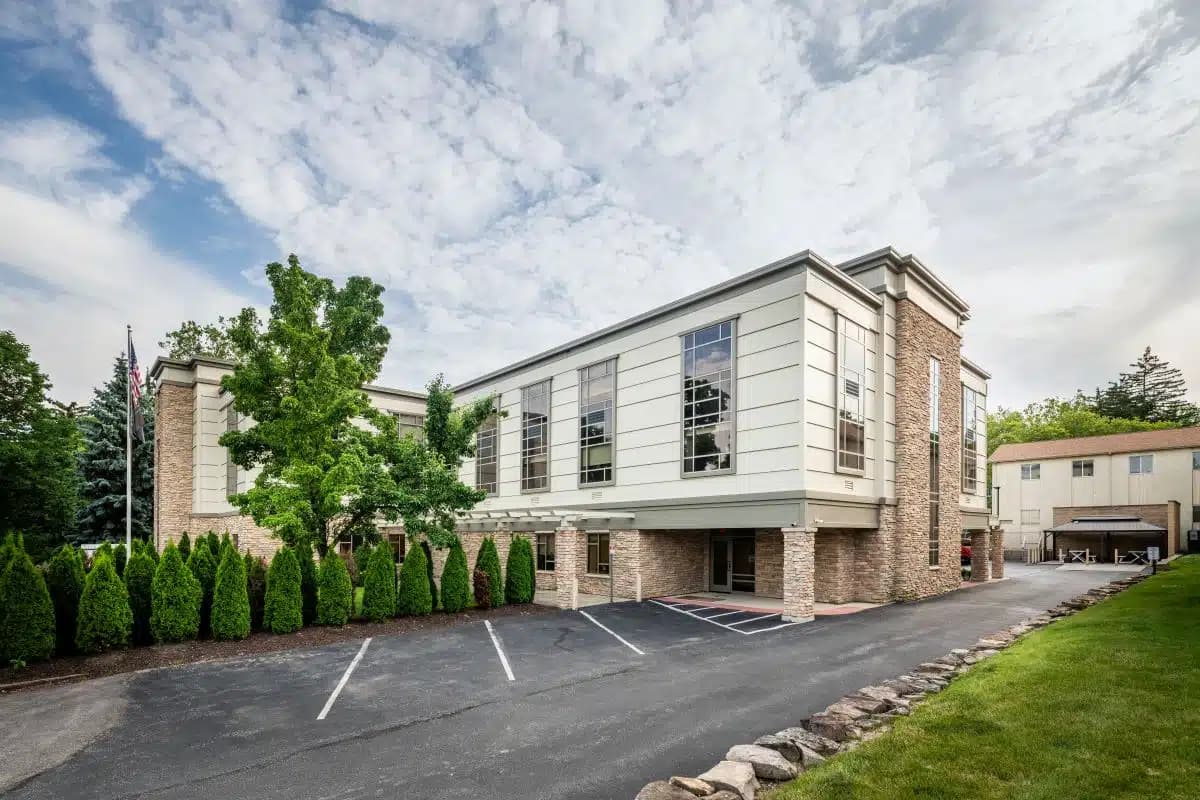 Avenues Recovery Center at Fort Wayne