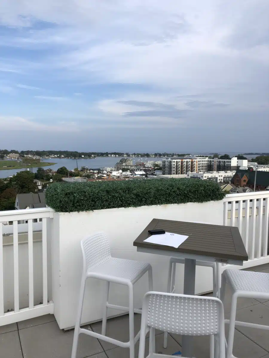 Connecticut Renaissance Inc